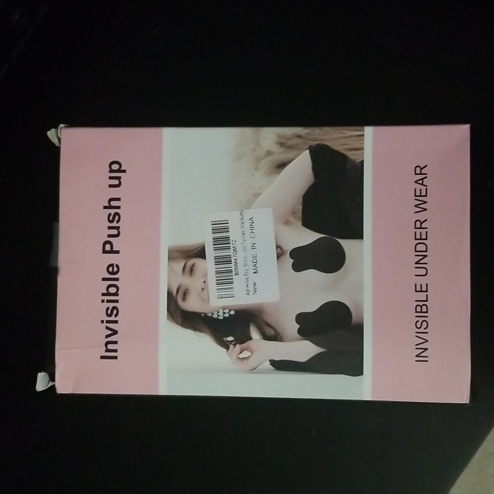 NWT  smooth silicone lift pasties